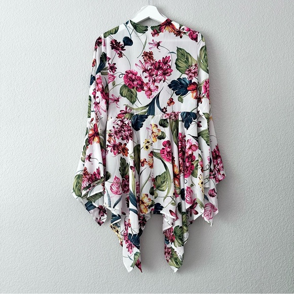 Tropical Bell Sleeve Kimono Top - Picture 3 of 8